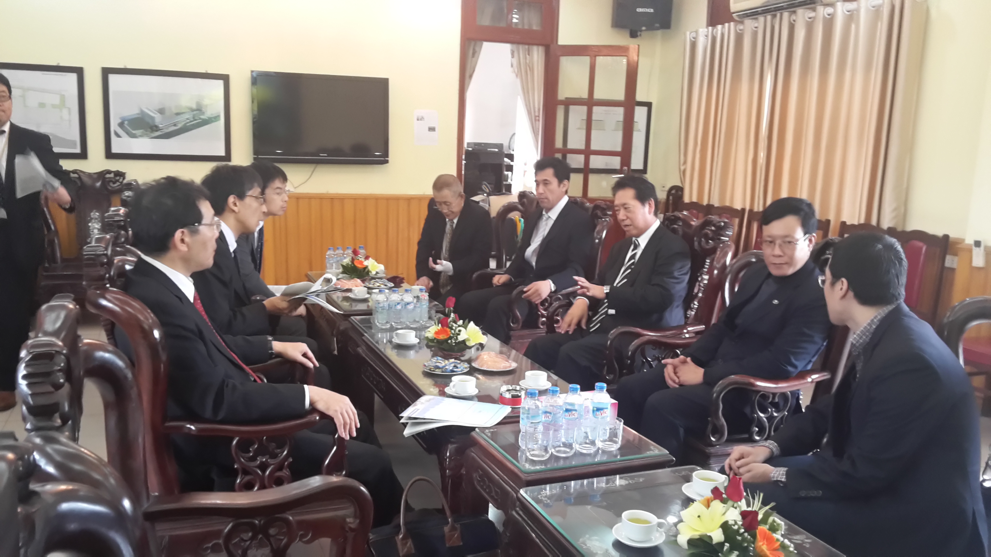 NIBELC receives the delegation from Ministry of Land, Infrastructure, Transport and Tourism (MLIT) visiting Ninh Binh International Vocational School