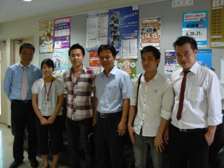 Leadership of NIBELC visits trainees and students in Japan